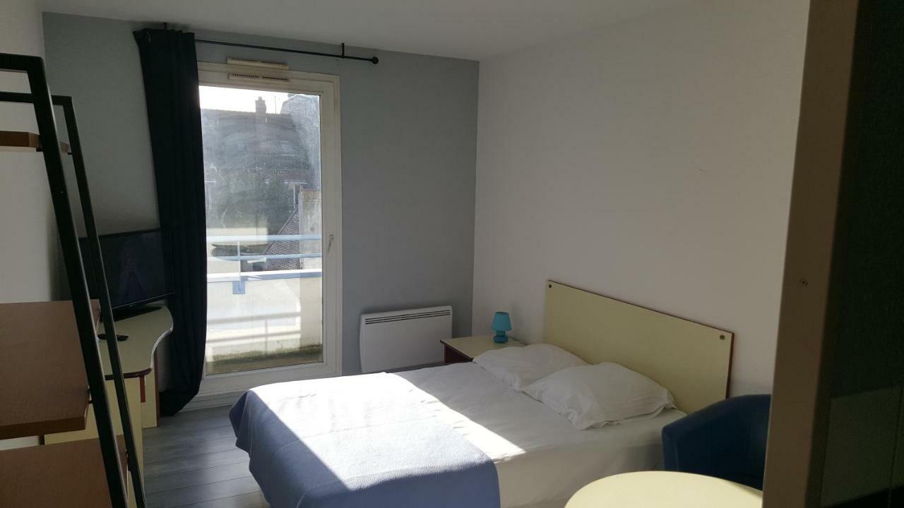 Residence Hoteliere Poincare Margny-les-Compiegne Buitenkant foto